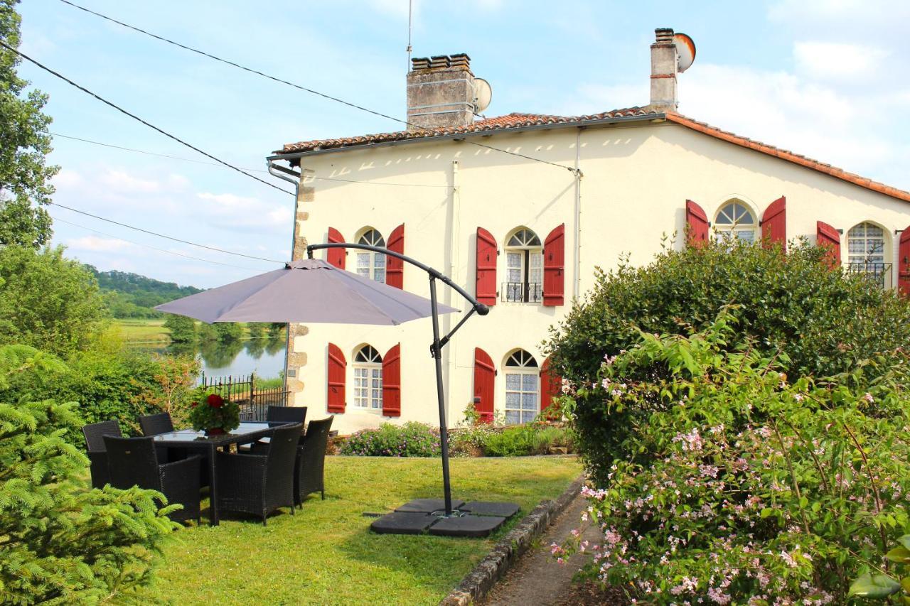 La Maison Du Passeur Availles-Limouzine Kültér fotó